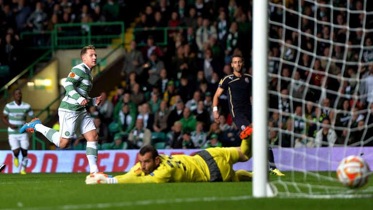 Kris Commons puts Celtic ahead in their UEFA Europa League group D match against Dinamo Zagreb. 
