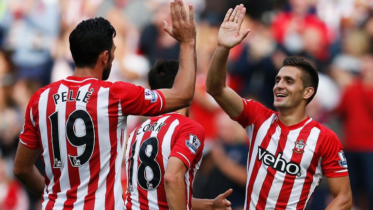 Graziano Pelle and Dusan Tadic of Southampton celebrate