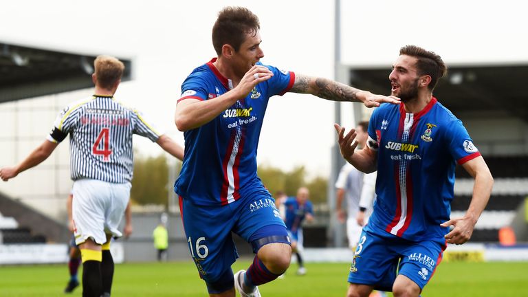 18/10/14 SCOTTISH PREMIERSHIP .ST MIRREN v ICT .ST MIRREN PARK - PAISLEY .Dejection for St Mirren as ICT's Greg Tansey (centre) celebrates his goal