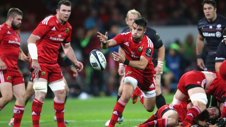Munster's Conor Murray spins out a pass