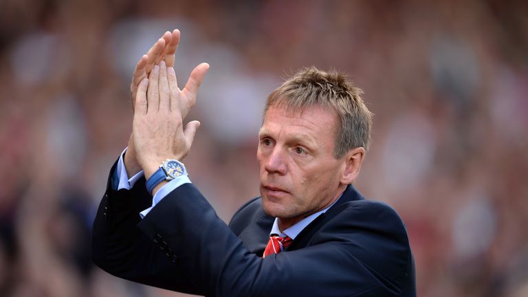 NOTTINGHAM, ENGLAND - AUGUST 09:  Stuart Pearce, Manager of Nottingham Forest applauds the fans during the Sky Bet Championship match between Nottingham Fo