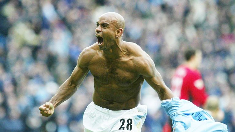 14/3/04 - City 4 United 1: A week after their bitter rivals KO'd them from the FA Cup 5th rnd, Fowler, Macken, Sinclair and SWP inspired a league thrashing