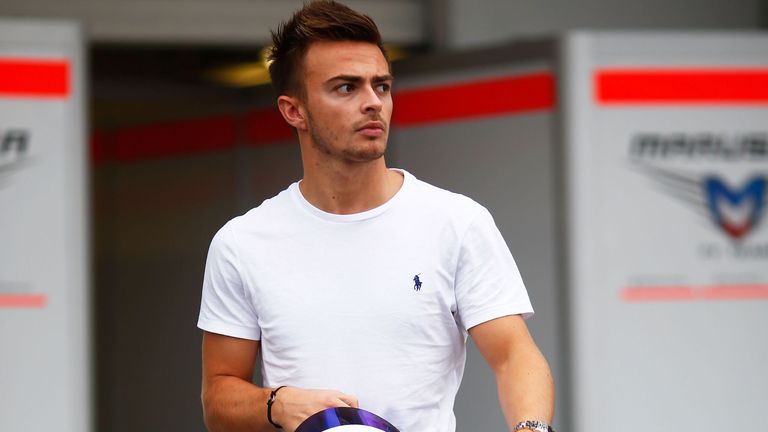 Will Stevens leaves the Marussia garaeg
