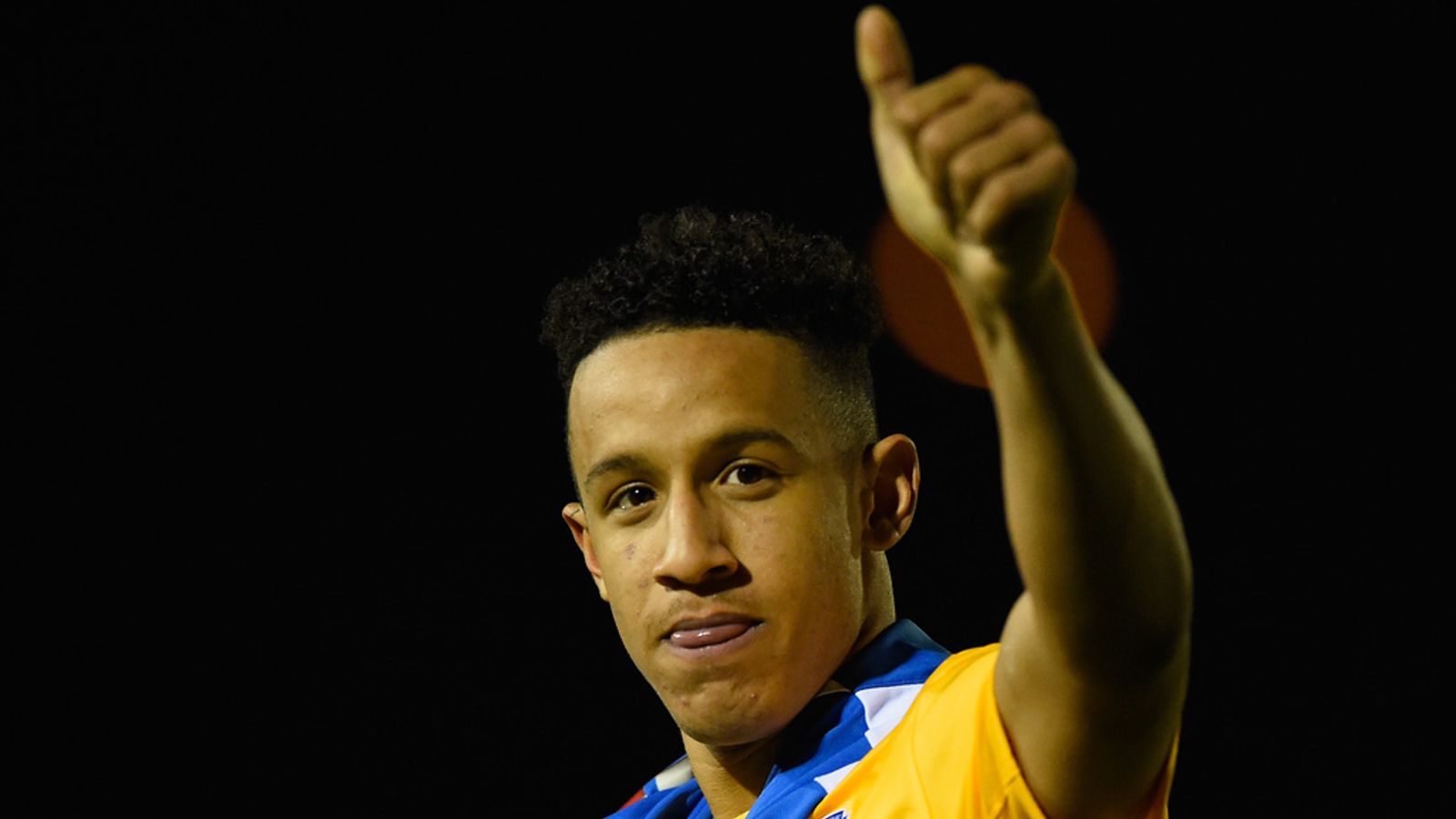 Transfer news: Callum Robinson returns to Preston on loan from Aston ...