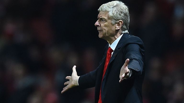 LONDON, ENGLAND - NOVEMBER 22:  Arsene Wenger, Manager of Arsenal gestures on the touchline during the Barclays Premier League match between Arsenal and Ma