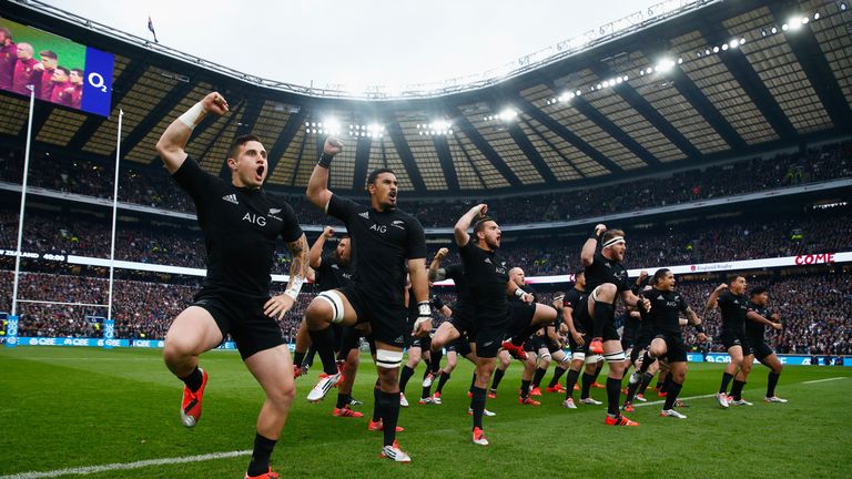  The All Blacks perform the Haka during the QBE International match between England and New Zealand at Twickenham Stadium on