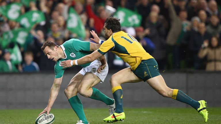 DUBLIN, IRELAND - NOVEMBER 22:  Tommy Bowe of Ireland scores a try during the international friendly match between Ireland and Australia at Aviva Stadium o
