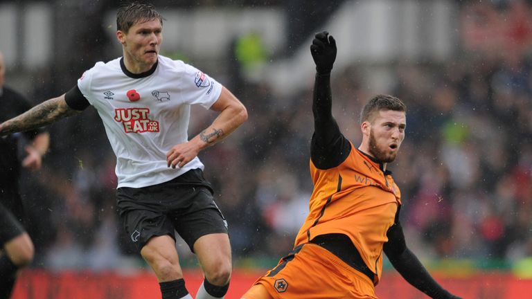 Derby's Jeff Hendrick scores his sides second goal against Wolves