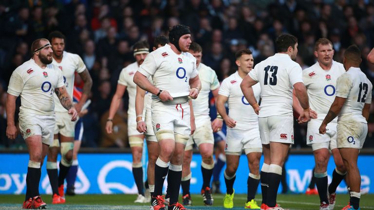 England players look dejected during the QBE International v South Africa at Twickenham, London.