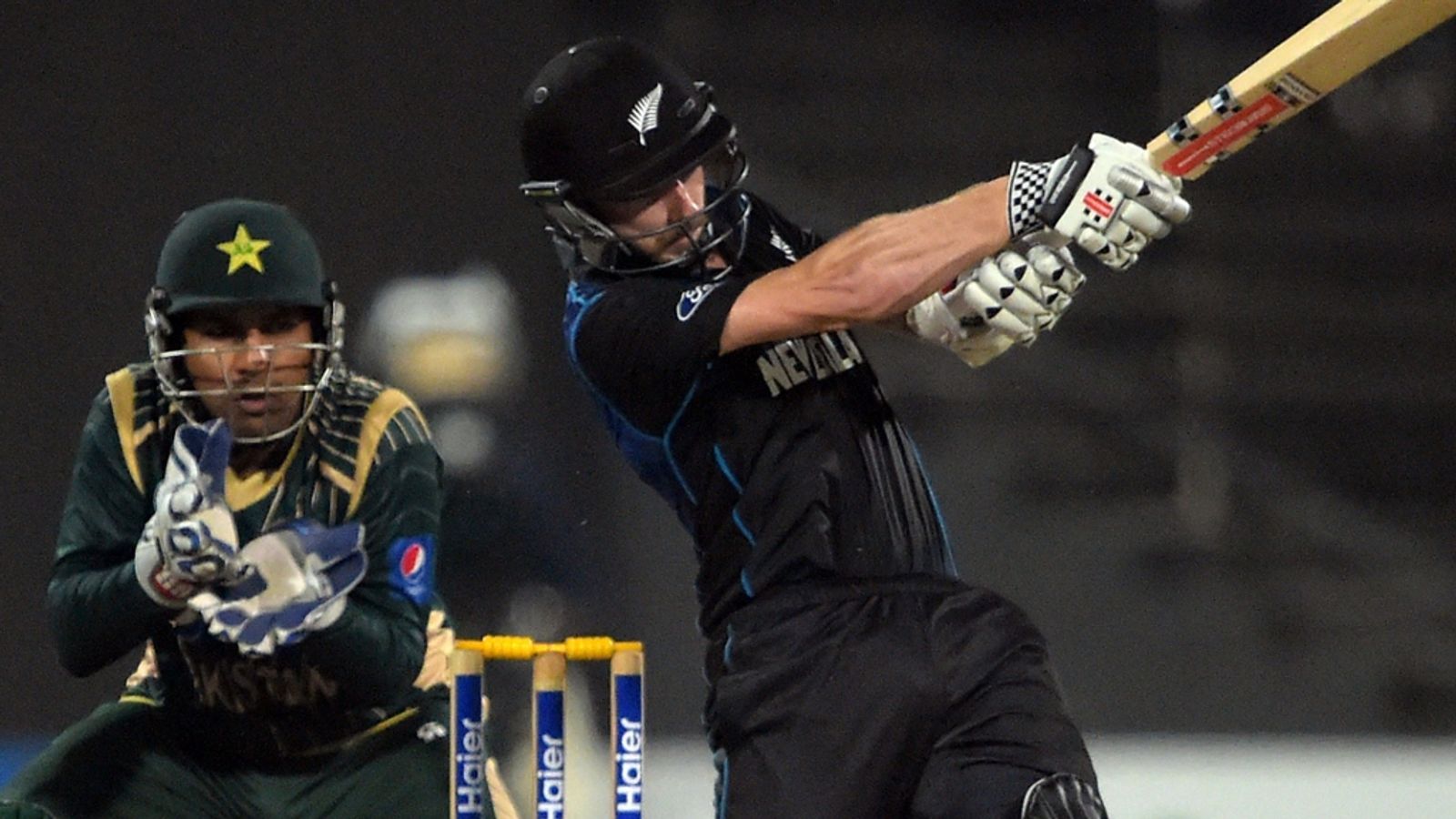Pakistan v New Zealand Black Caps win fourth ODI in Abu Dhabi to