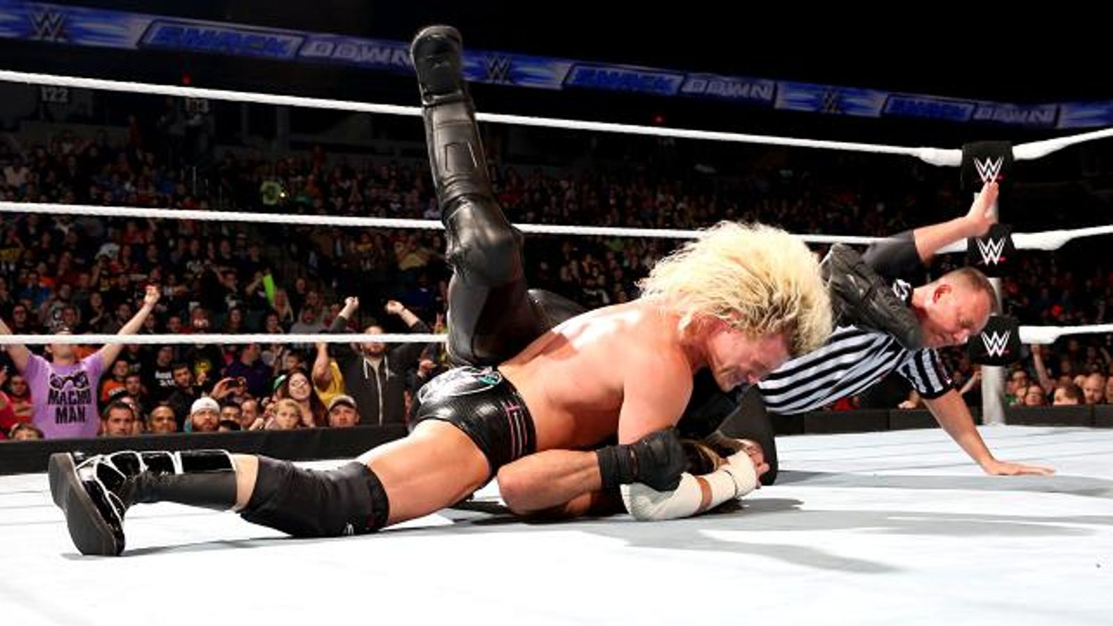 Wwe Smackdown Results: Dolph Ziggler Defeats Seth Rollins In Main Event 