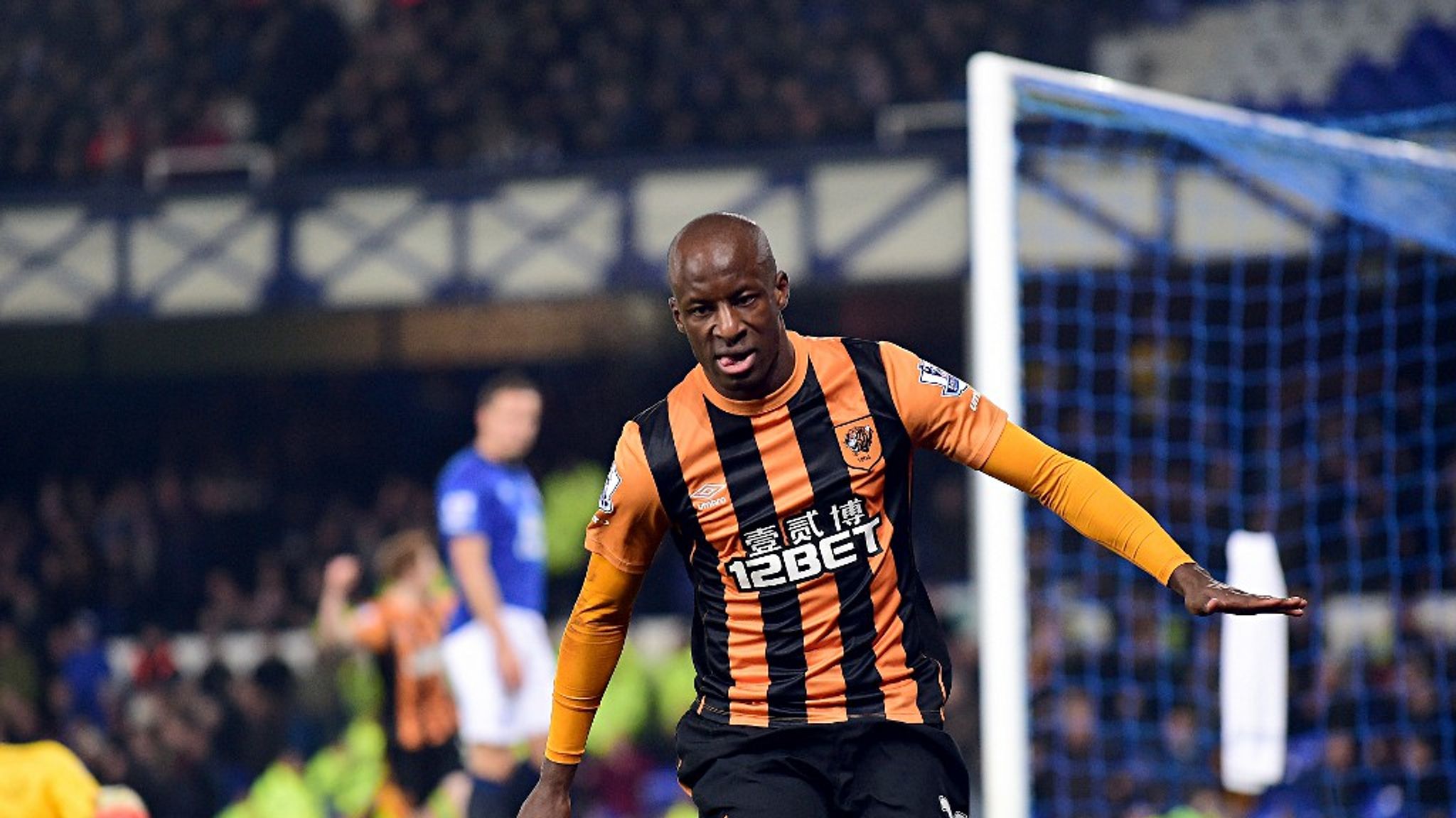 Sone 177. Соне Алуко. Sone Aluko Hull City. Sone Aluko. Ени Алуко.