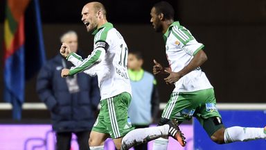 Image of Renaud Cohade (l): Injured in Coupe de la Ligue clash
