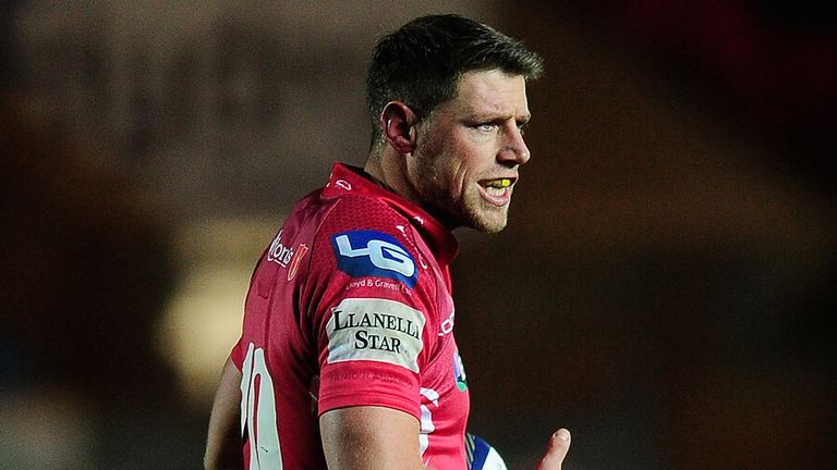 Rhys Priestland will make what is likely to be his last home appearance for the Scarlets on Sunday