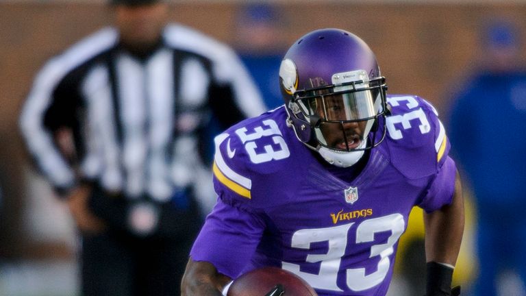 MINNEAPOLIS, MN - NOVEMBER 30: Ben Tate #33 of the Minnesota Vikings carries the ball against the Carolina Panthers during the fourth quarter of the game o