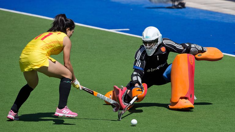 Maddie Hinch goal keeper for England n