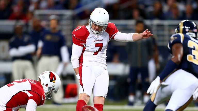 Chandler Catanzaro #7 of the Arizona Cardinals kicks a field goal in the fourth quarter against the St. Louis Rams