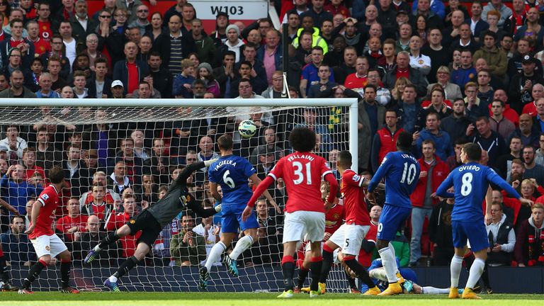MANCHESTER, ENGLAND - OCTOBER 05:  David De Gea of Manchester United saves the shot of Bryan Oviedo of Everton during the Barclays Premier League match bet
