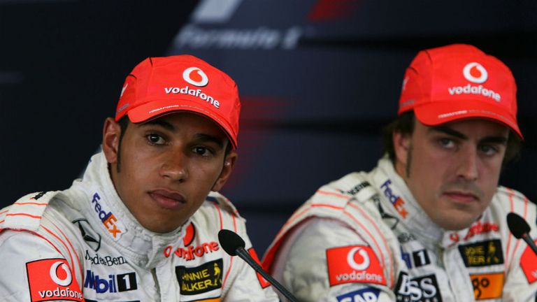 Fernando Alonso y Lewis Hamilton en McLaren