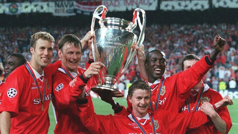 BARCELONA, SPAIN - MAY 26:  CHAMPIONS LEAGUE 98/99 FINALE, FC BAYERN MUENCHEN - MANCHESTER UNITED 1:2, Barcelona/ESP; v.l.n.r.: Nicky BUTT, Teddy SHERINGHA