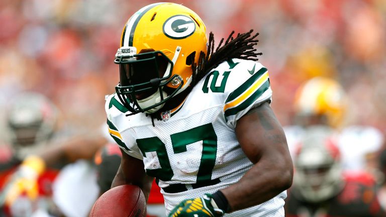 Eddie Lacy of the Green Bay Packers rushes for a touchdown against the Tampa Bay Buccaneers at Raymond James Stadium 