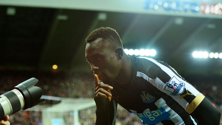 NEWCASTLE UPON TYNE, ENGLAND - DECEMBER 28:  Papiss Demba Cisse of Newcastle United celebrates after scoring a goal to level the scores at 1-1 during the B