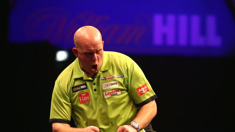 Reigning world champion Michael van Gerwen begins his title defence with a 3-1 win over Joe Cullen. 