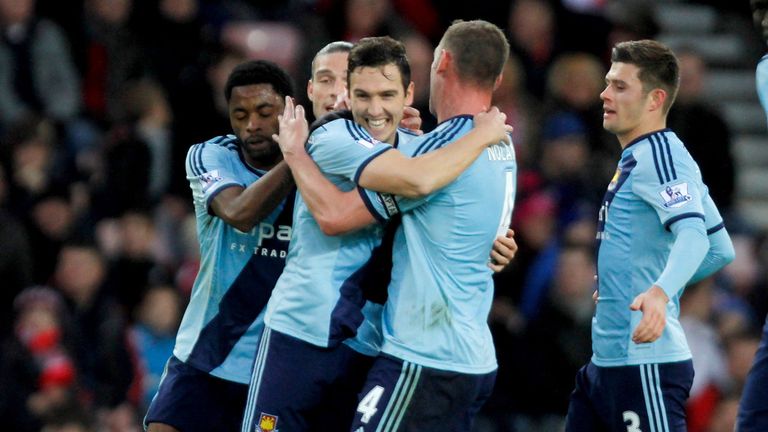 West Ham United's Stewart Downing celebrates his equaliser against Sunderland