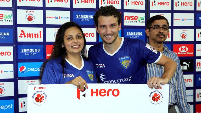 Vita Dani with former Manchester City midfielder Elano