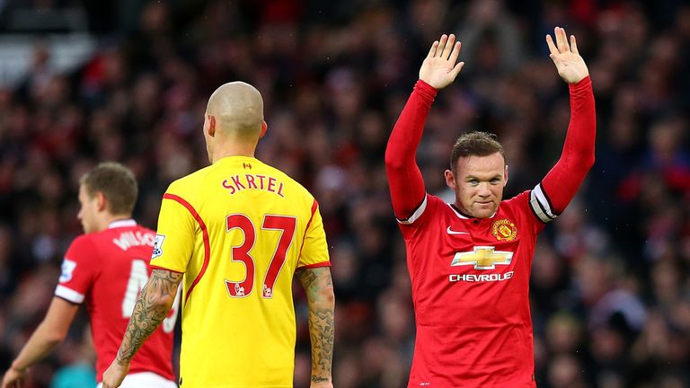 Wayne Rooney of Manchester United celebrates 