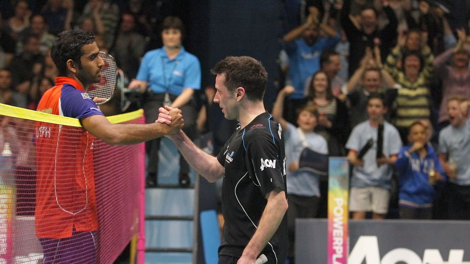 National Badminton League: Surrey Smashers whitewash Team Derby