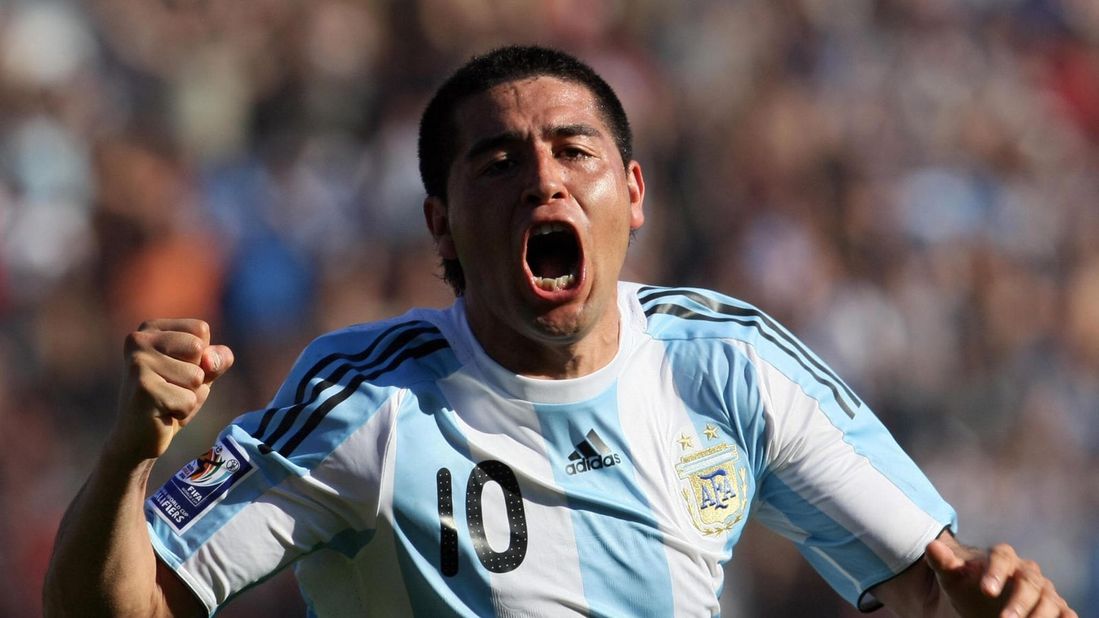 International: Former Argentina, Boca, Barcelona, Villareal midfielder ...