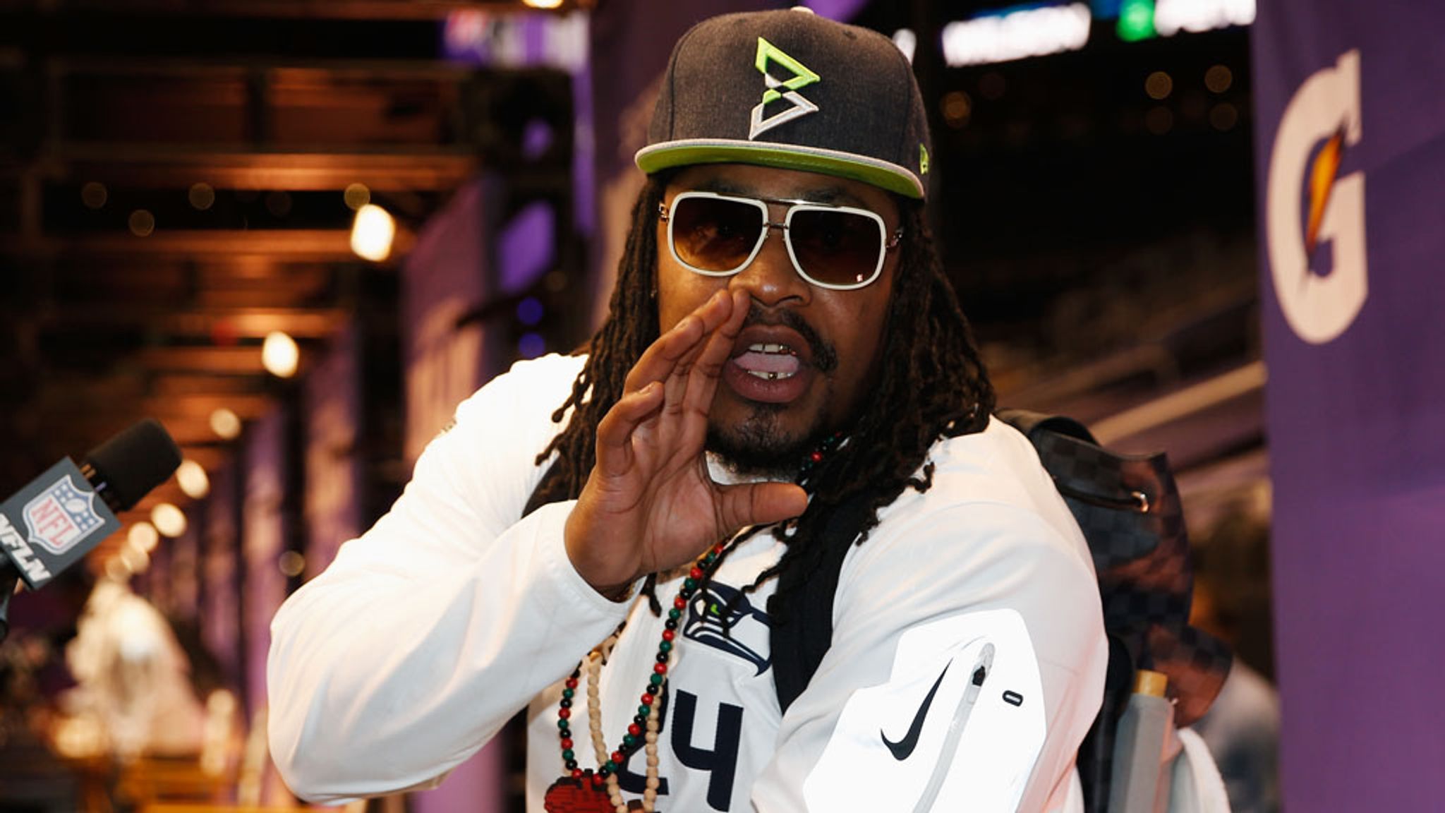 Did Marshawn Lynch tweet retirement during the Super Bowl?