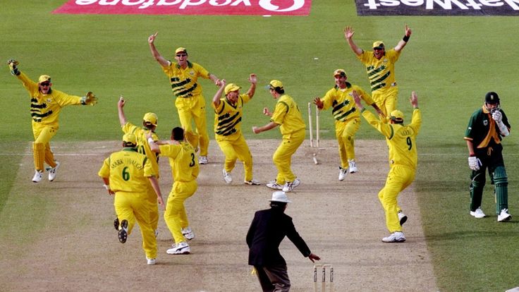 Allan Donald of South Africa is run out and Australia go through to the 1999 World Cup final