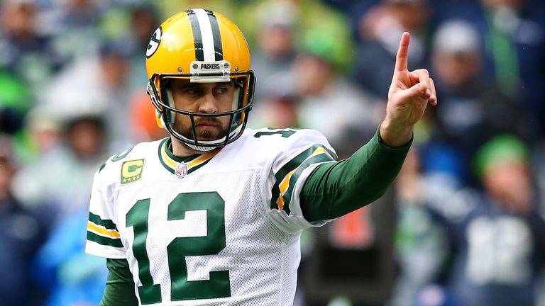 Packers QB Aaron Rodgers wins MVP award over Tom Brady