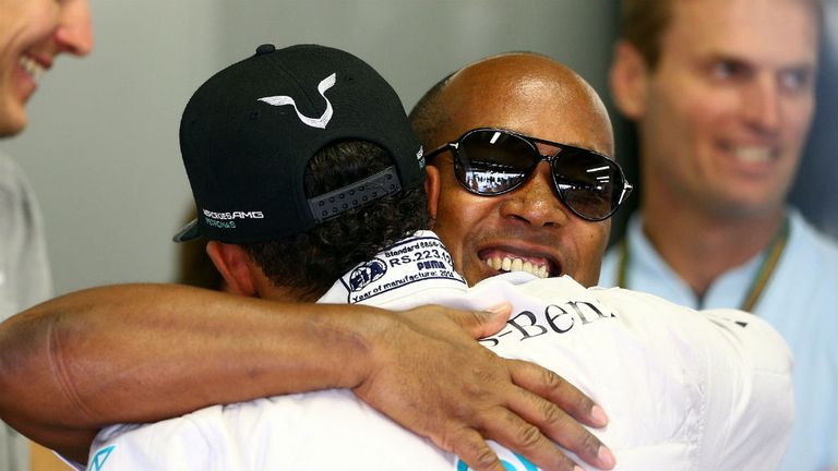 Anthony Hamilton: Thinks Lewis Hamilton can win another title by mid-2015
