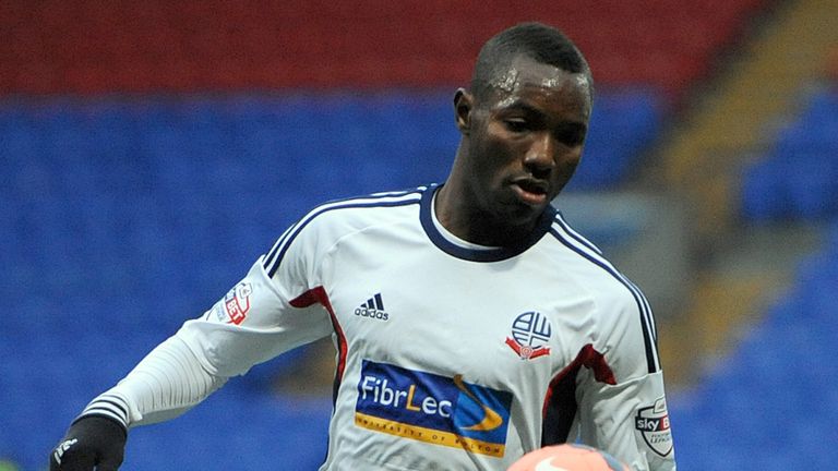 Medo Kamara playing for Bolton in the FA Cup