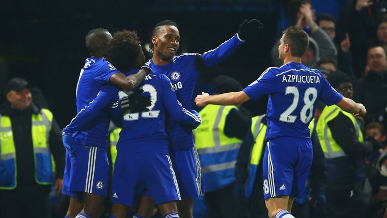 Willian: Celebrates with Ramires, Drogba and Azpilicueta after opening the scoring. 