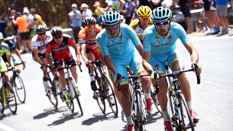Dario Cataldo chases on stage five of the 2015 Tour Down Under