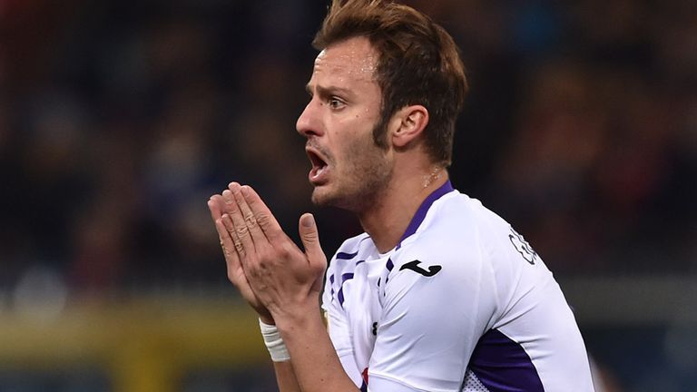 GENOA, ITALY - JANUARY 31:  Alberto Gilardino of ACF Fiorentina reacts during the Serie A match between 