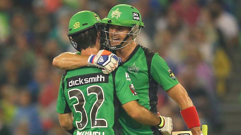 Kevin Pietersen (right) congratulates Glenn Maxwell on his half-century