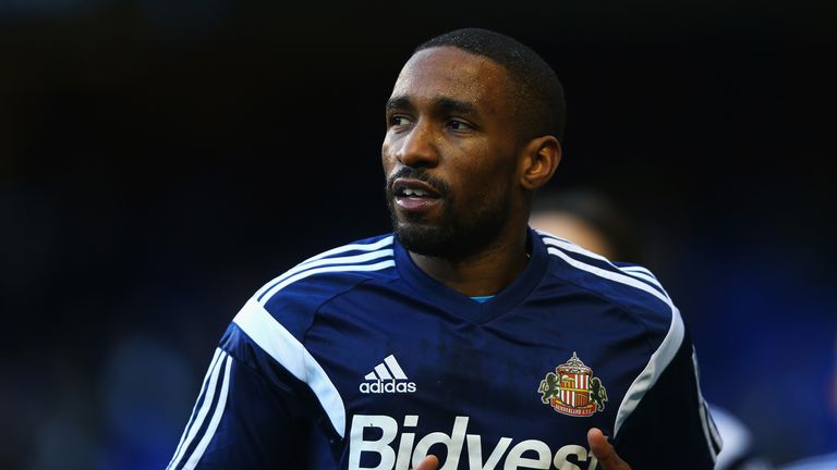 Jermain Defoe of Sunderland looks on during the warm up prior to the Barclays Premier League match at Tottenham Hotspur