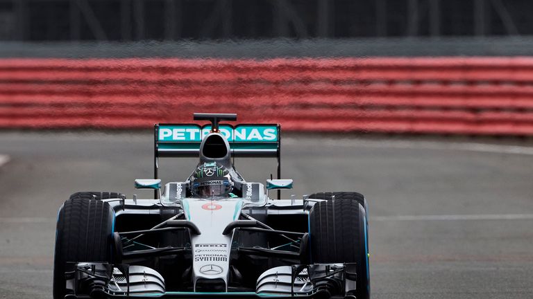 Nico Rosberg drives the W06