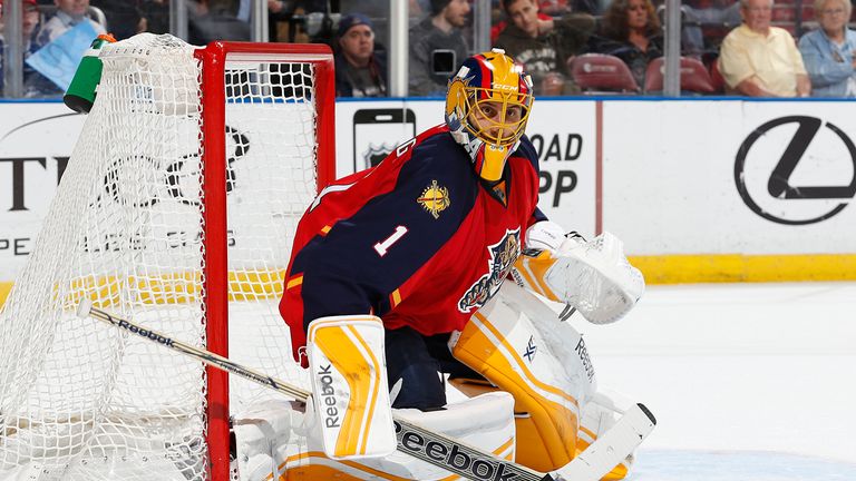 SUNRISE, FL - DECEMBER 28: Goaltender Roberto Luongo #1 of the Florida Panthers defends the net against the Toronto Maple Leafs at the BB&T Center on Decem