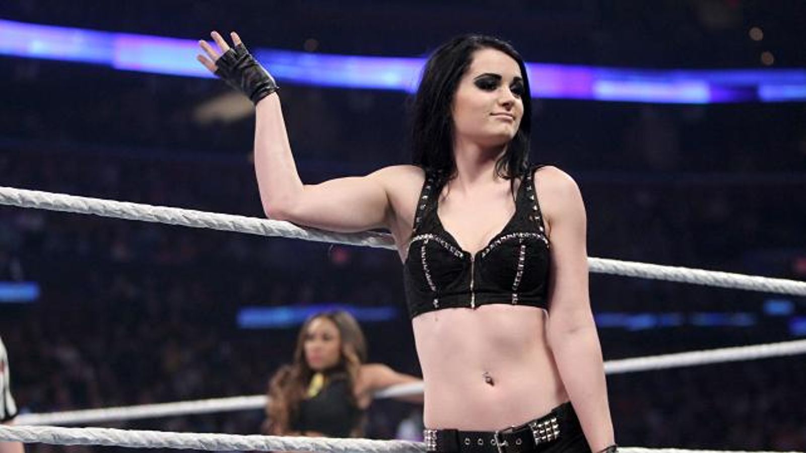 WWE Main Event: British Diva Paige defeats Summer Rae | Sky Sports