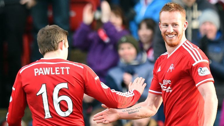 Aberdeen's Adam Rooney (right) celebrates after putting his side 1-0 up 