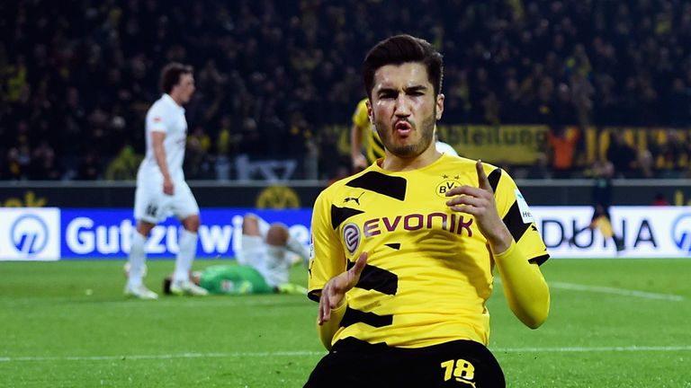 Nuri Sahin celebrates Borussia Dortmund's fourth goal