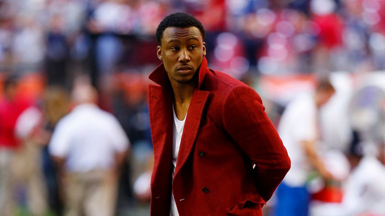 GLENDALE, AZ - FEBRUARY 01:  Brandon Marshall of the Chicago Bears stands on the field prior to Super Bowl XLIX at University of Phoenix Stadium on Februar