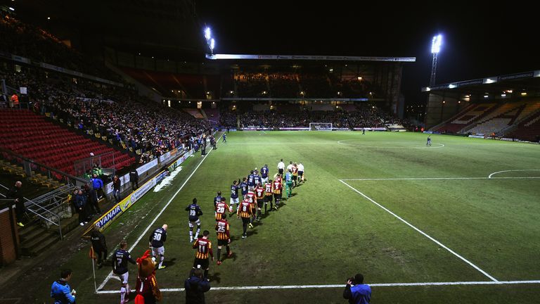 BRADFORD, ENGLAND - JANUARY 14:  The teams take to the field prior to the FA Cup Third Round Replay between Bradford City and Millwall at Coral Windows Sta