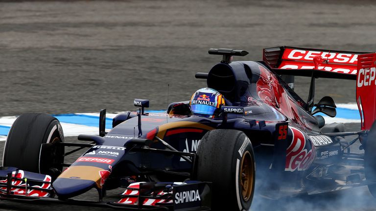 Carlos Sainz locks up 